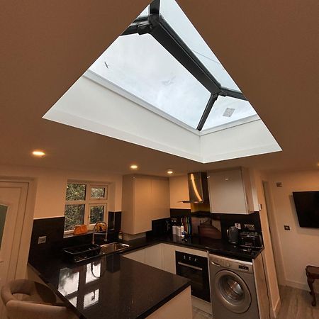 Newly Build 2Br Property With Free Parking High Wycombe Esterno foto