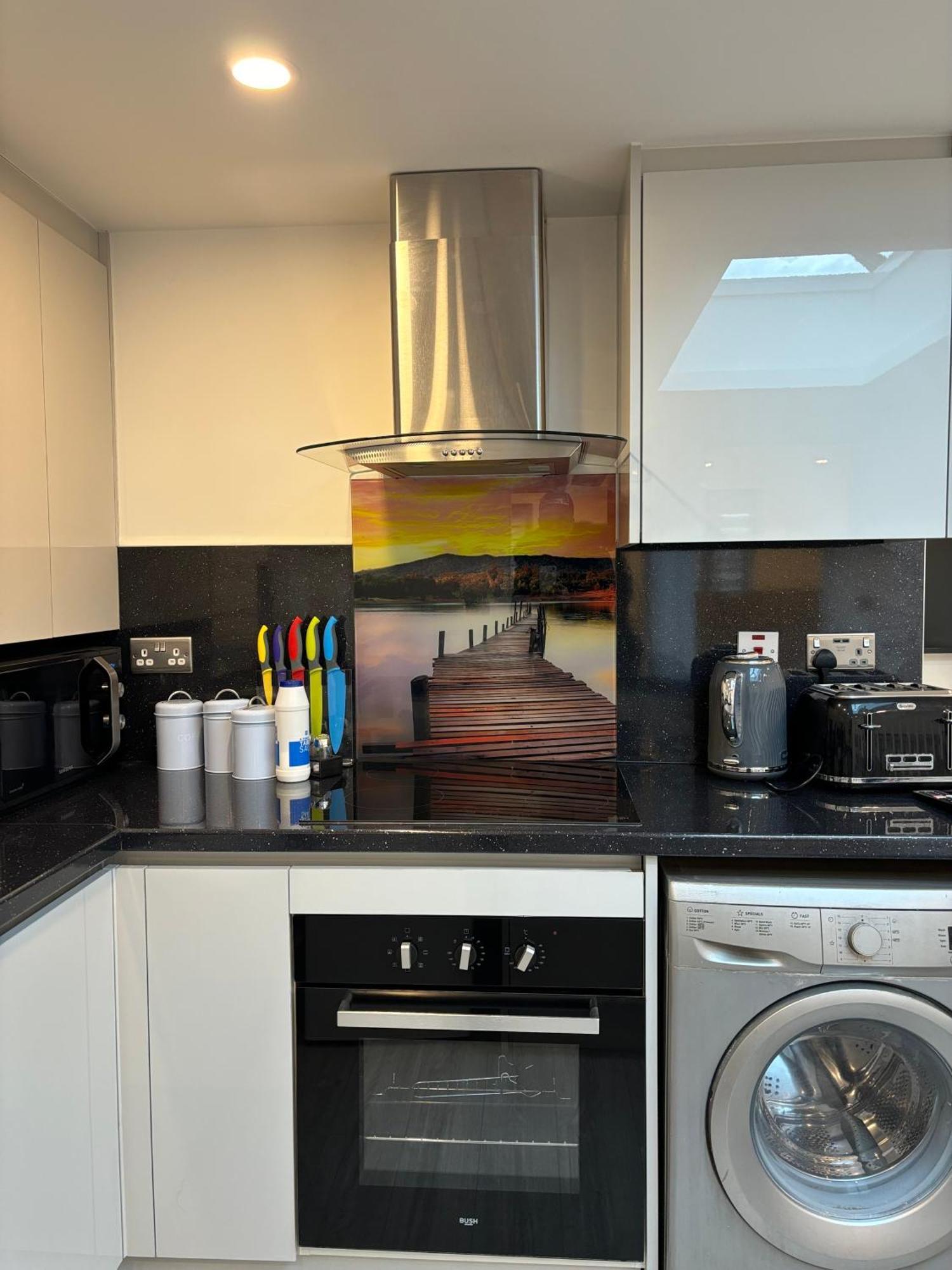 Newly Build 2Br Property With Free Parking High Wycombe Esterno foto