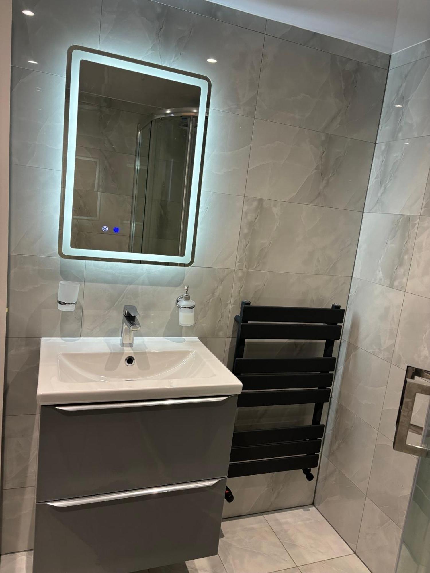Newly Build 2Br Property With Free Parking High Wycombe Esterno foto